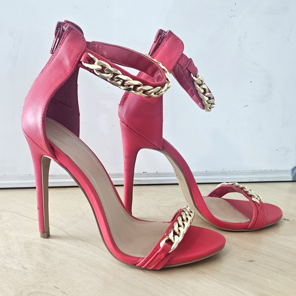 Charlotte Russe Red Heels with Gold Chain